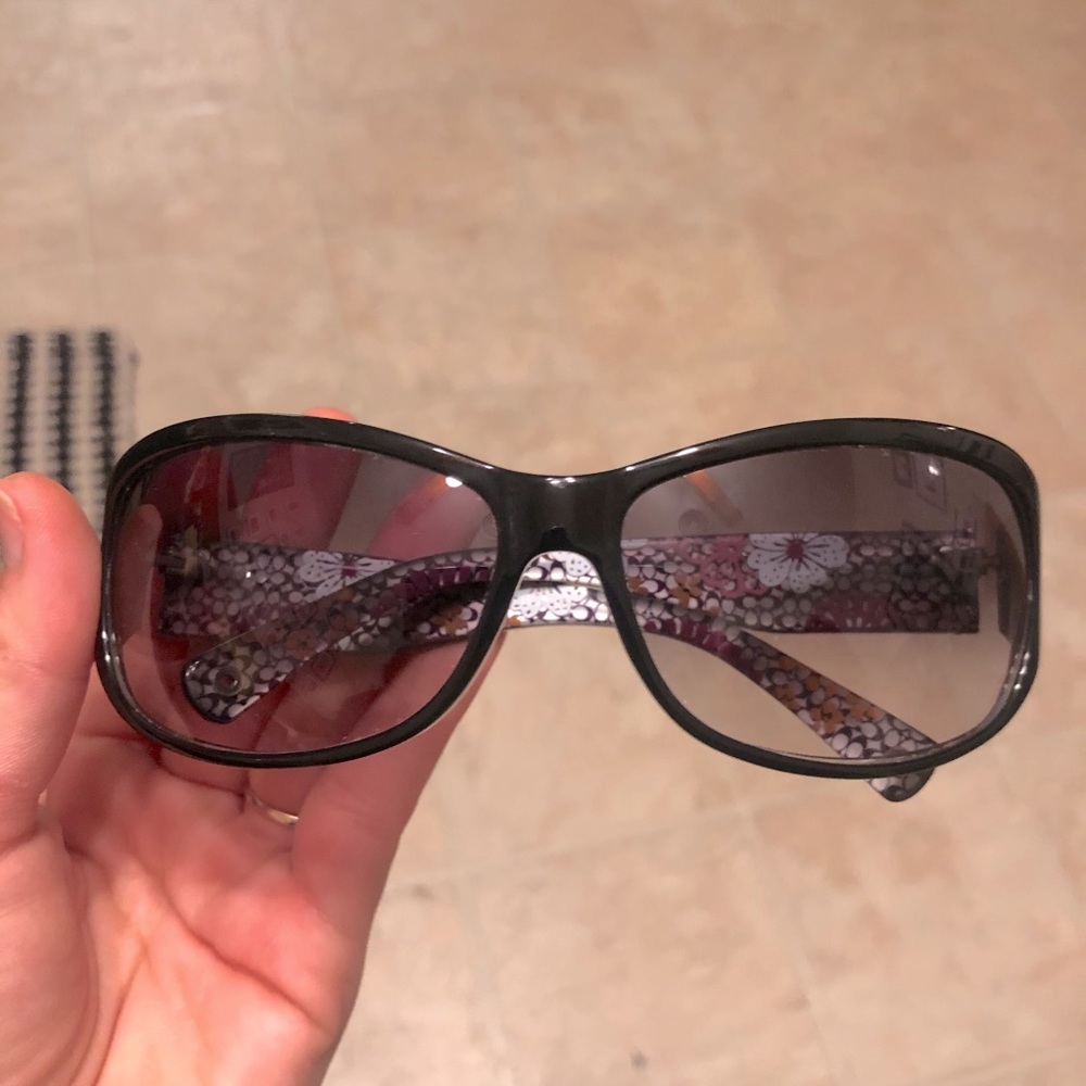 COACH Vintage Round Sunglasses